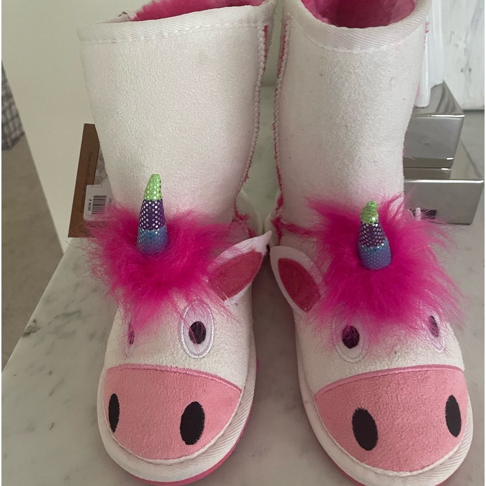 Lazy one unicorn boots​